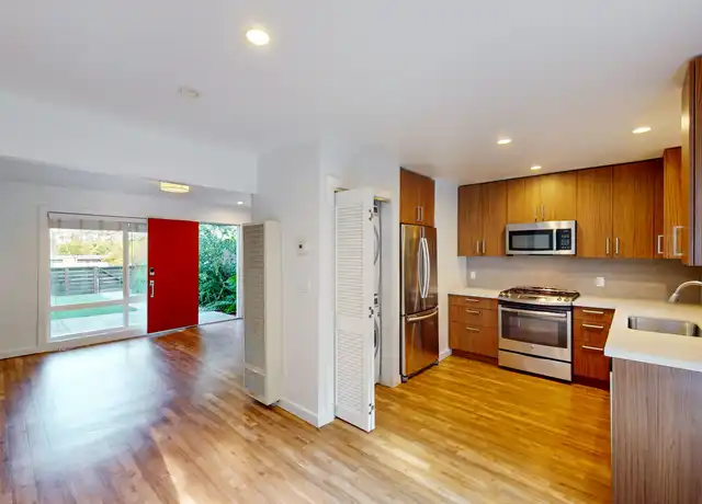 Property at 1441 Casa Buena Dr Unit 406, Corte Madera, CA, 94925, 3 beds, 1 bath, [object Object]