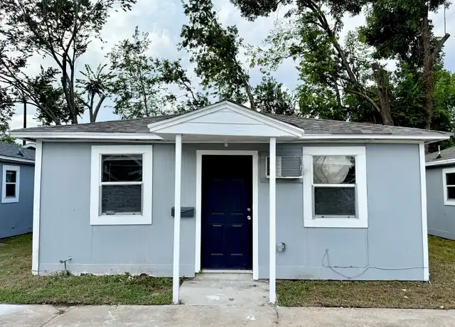 Property at 3914 Hoffman St Unit B, Houston, TX, 77026, 2 beds, 1 bath, [object Object]