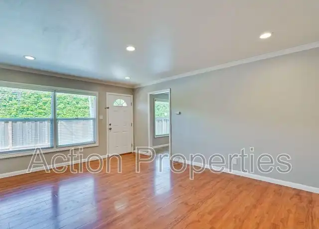 Property at 489 Rollins Rd, Burlingame, CA, 94010, 2 beds, 1 bath, [object Object]