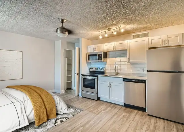 Photo of 5038 N 55th Ave, Glendale, AZ 85301