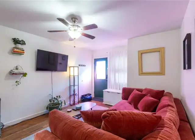 Property at 561 Formwalt St SW #10, Atlanta, GA, 30312, 2 beds, 1 bath, [object Object]