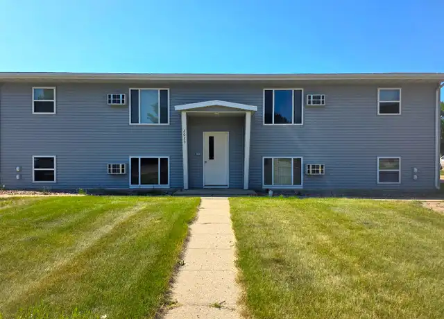 Property at 2025 2nd Ave SW, Minot, ND, 58701, 2 beds, 1 bath, [object Object]