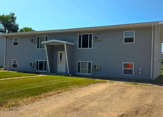 Property at 2025 2nd Ave SW, Minot, ND, 58701, 2 beds, 1 bath, [object Object]