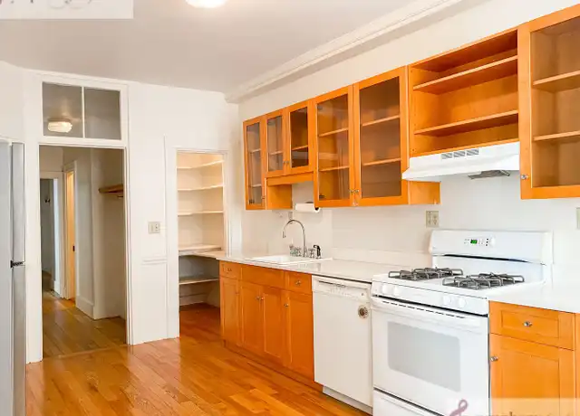 Property at 201 High St, Brookline, MA, 02445, 3 beds, 1.5 baths, [object Object]