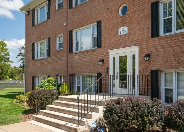 Property at Colonial Village - 9704 Clark Pl, Manassas, VA, 20110, 1-2 bed, 1-2 bath, [object Object]
