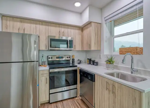 Property at 1834 NW 25th Ave Unit 405, Portland, OR, 97210, 2 beds, 1 bath, [object Object]