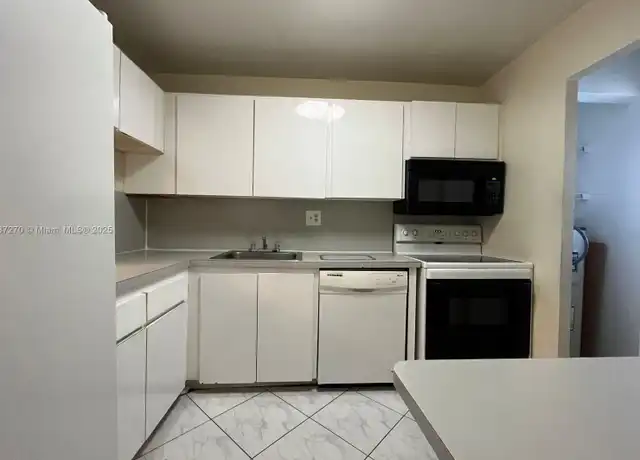 Property at 8051 Colony Cir S #105, Tamarac, FL, 33321, 2 beds, 2 baths, [object Object]