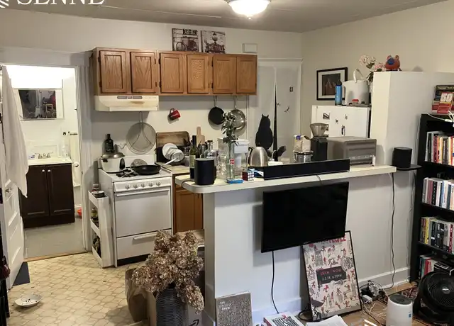 Property at 42 A Linden Ave Unit 1, Somerville, MA, 02143, 2 beds, 1 bath, [object Object]