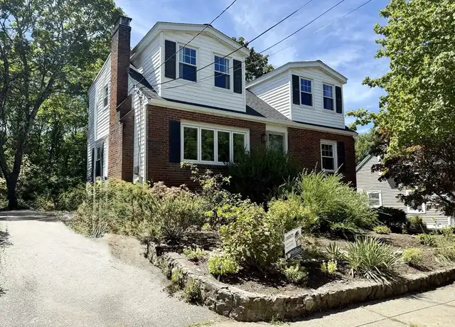 Property at 100 Stimson St, West Roxbury, MA, 02132, 4 beds, 2 baths, [object Object]