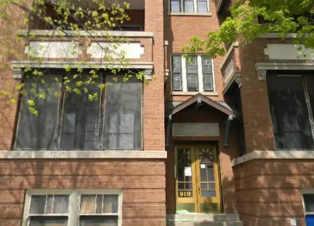 Property at 910 W Waveland Ave Unit 3, Chicago, IL, 60613, 3 beds, 2 baths, [object Object]