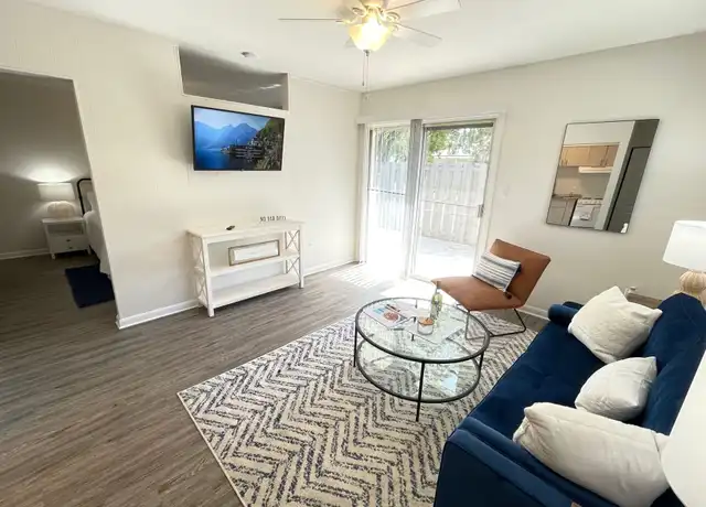 Property at Village 34 Apartments at Camelot - 328 SW 34th St, Gainesville, FL, 32607, 1 bed, 1 bath, [object Object]