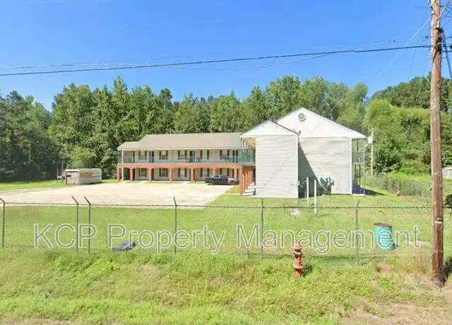 Property at 513 S Main St Unit 11, Carthage, MO, 64836, 2 beds, 1 bath, [object Object]