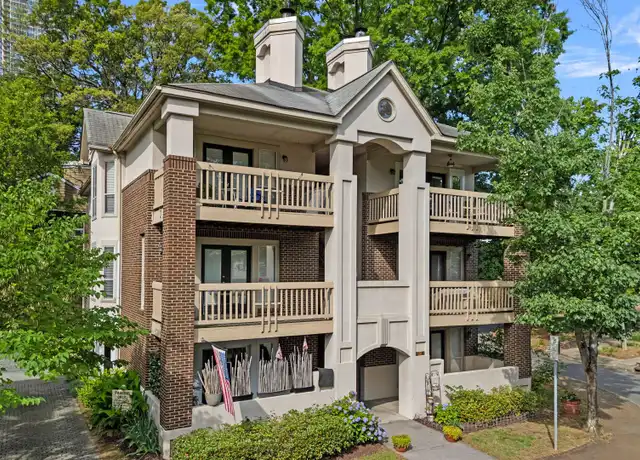 Property at 409 W 8th St Unit B, Charlotte, NC, 28202, 3 beds, 3 baths, [object Object]