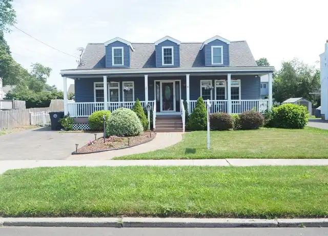 Property at 182 Robert Treat Pkwy, Milford, CT, 06460, 3 beds, 2 baths, [object Object]