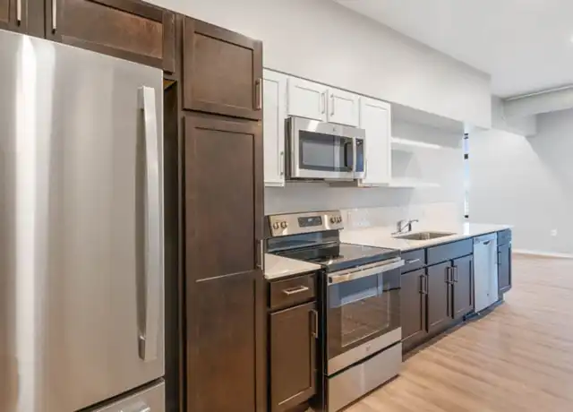 Property at 1060 Centerpoint Dr Unit 2408, Stevens Point, WI, 54481, 2 beds, 1 bath, [object Object]