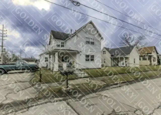 Property at 1705 W 9th St Unit 2, Muncie, IN, 47302, 1 bed, 1 bath, [object Object]