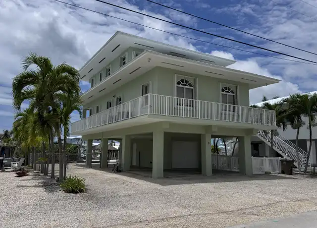 Property at 10 Mangrove Ln, Key Largo, FL, 33037, 3 beds, 2 baths, [object Object]
