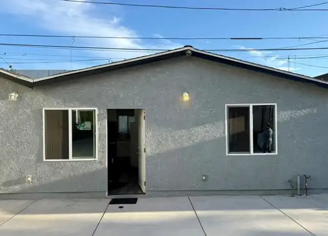 Property at 1816 W 22nd St, Los Angeles, CA, 90018, 2 beds, 1 bath, [object Object]
