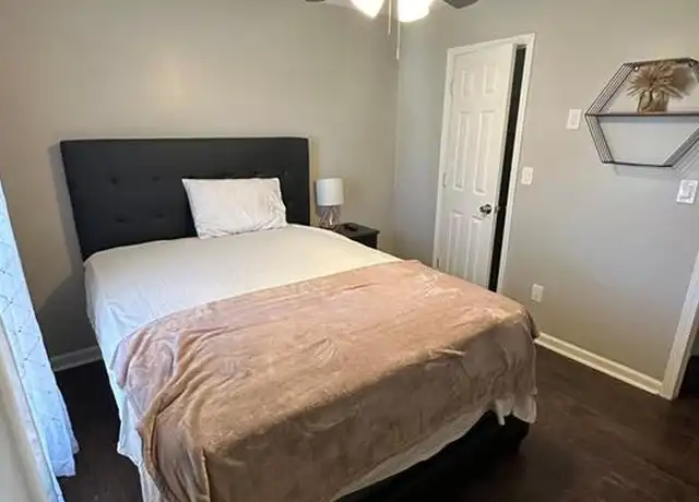 Property at 357 Waits Dr SW Unit 2, Atlanta, GA, 30331, 1 bed, 1 bath, [object Object]