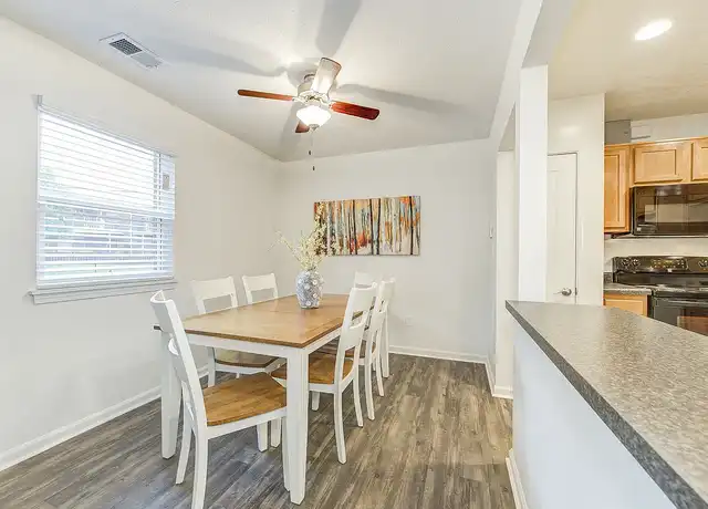 Property at College Courts - 9301 Yale Dr, Indianapolis, IN, 46240, 1-2 bed, 1-2 bath, [object Object]