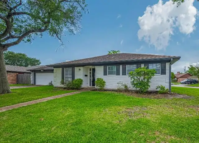 Property at 1318 Bellgrove Dr, El Lago, TX, 77586, 6 beds, 4 baths, [object Object]