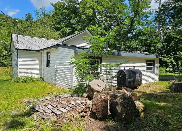 Property at 624 Oakland Valley Rd, Cuddebackville, NY, 12729, 3 beds, 1 bath, [object Object]