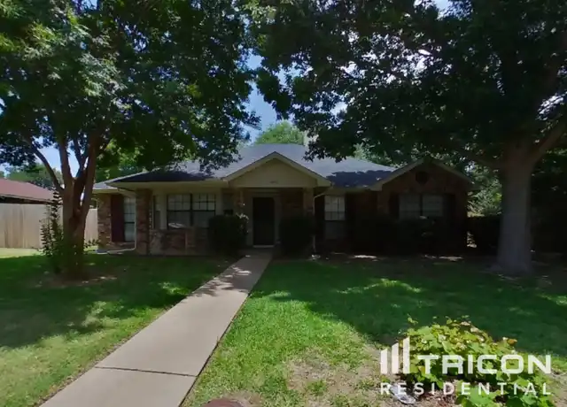 Property at 1029 Twin Falls Dr, Desoto, TX, 75115, 3 beds, 2 baths, [object Object]