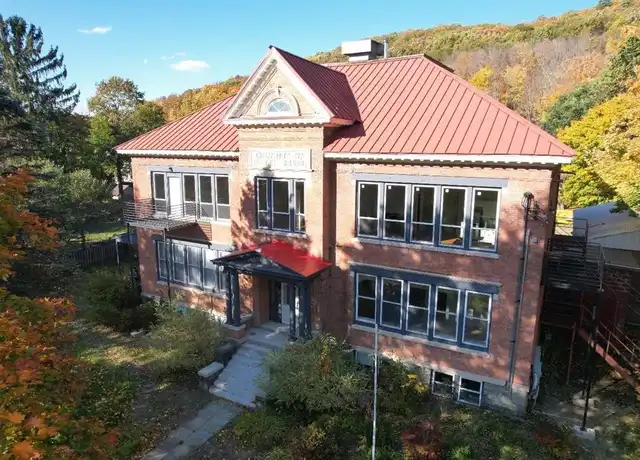 Property at 290 Chestnut St Unit 6, Oneonta, NY, 138201250, 1 bed, 1 bath, [object Object]