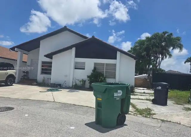 Property at 710 SW 99th Court Cir, Miami, FL, 33174, 3 beds, 2 baths, [object Object]