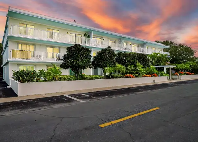 Property at 855 Dahlia Ln #206, Vero Beach, FL, 32963, 2 beds, 1 bath, [object Object]