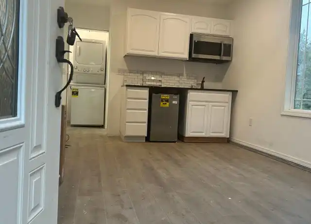 Property at 433 NE 49th Ave, Hillsboro, OR, 97124, 0 beds, 1 bath, [object Object]