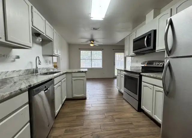 Property at 12 Western Briar Rd, Roswell, NM, 88201, 3 beds, 2 baths, [object Object]