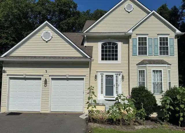 Property at 6210 Forest Grove Dr, Fredericksburg, VA, 22407, 6 beds, 3.5 baths, [object Object]