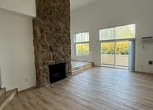 Property at Beverly Glen Plaza - 2230 S Beverly Glen Blvd, Los Angeles, CA, 90064, 1 bed, 1 bath, [object Object]