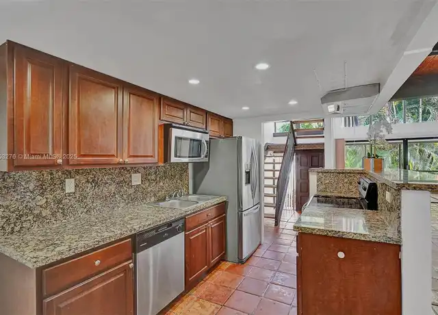 Property at 19208 NE 25th Ave Unit 303D, Miami, FL, 33180, 3 beds, 2.5 baths, [object Object]