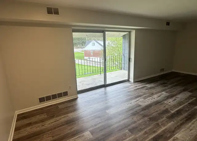 Property at 5600 Library Rd, Bethel Park, PA, 15102, 1 bed, 1 bath, [object Object]