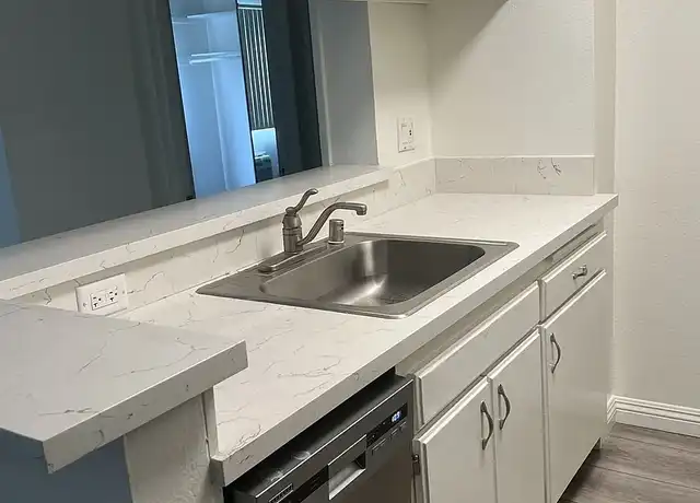 Property at West Hollywood Ritz - 1616 N Poinsettia Pl, Los Angeles, CA, 90046, 0-2 beds, 1-2 bath, [object Object]