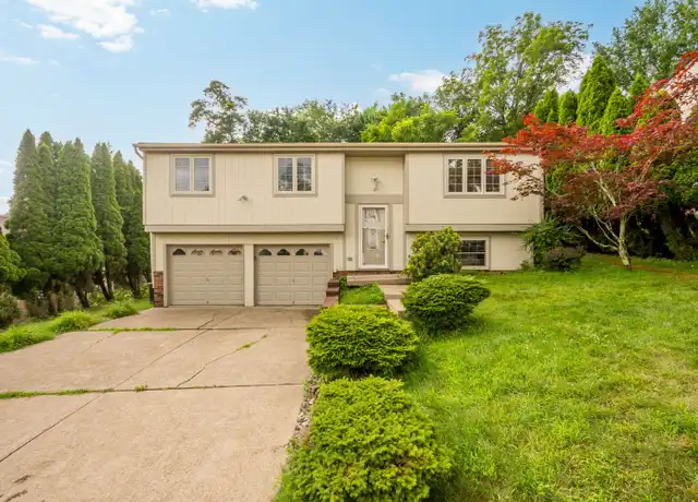 Property at 1057 Evergreen Dr, Pittsburgh, PA, 15235, 3 beds, 2.5 baths, [object Object]