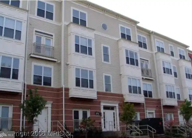 Property at 2791 Centerboro Dr #382, Vienna, VA, 22181, 2 beds, 2 baths, [object Object]