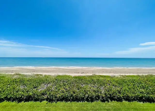 Property at 10102 S Ocean Dr Unit 404A, Jensen Beach, FL, 34957, 2 beds, 2 baths, [object Object]