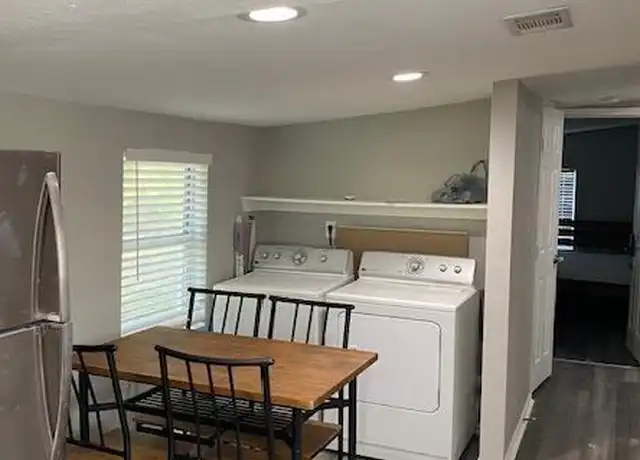 Property at 513 N Lyndalyn Ave, Desoto, TX, 75115, 1 bed, 1 bath, [object Object]