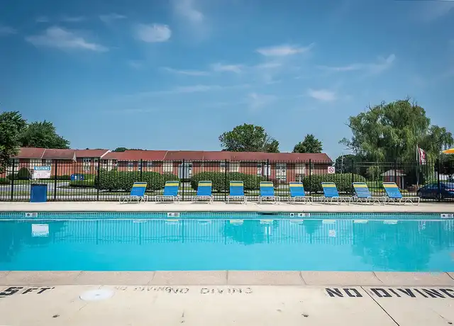 Property at Colebrook Apartments - 8 Welsh Dr, Lancaster, PA, 17601, 0-2 beds, 1 bath, [object Object]