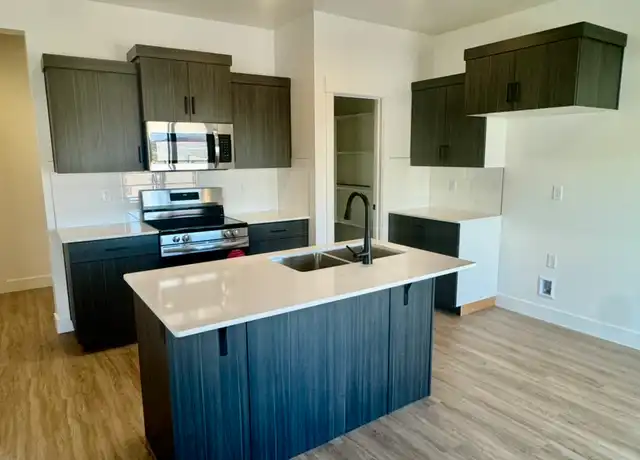 Property at 5645 S Aaron Ln Unit 1, St. George, UT, 84790, 3 beds, 2.5 baths, [object Object]