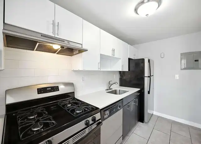 Property at The Crossings at Maywood Apartments - 129 Maybrook Dr, Maywood, NJ, 07607, 2 beds, 1 bath, [object Object]