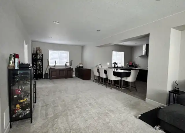 Property at 3806 Fultondale St, Aurora, CO, 80019, 1 bed, 1 bath, [object Object]