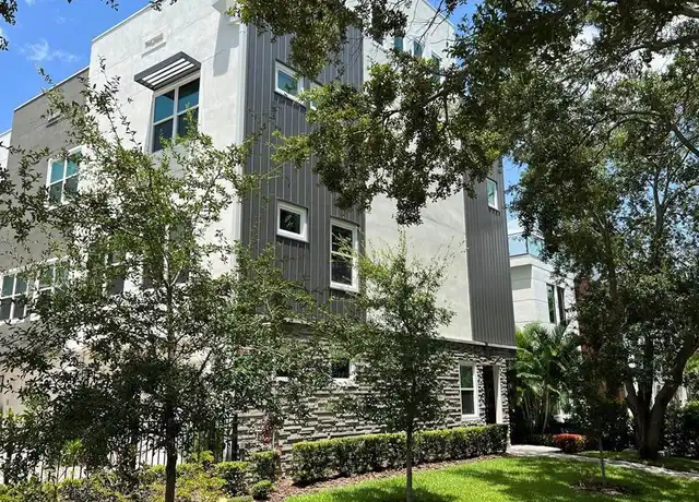 Property at 105 5th Ave N, Saint Petersburg, FL, 33701, 3 beds, 3.5 baths, [object Object]