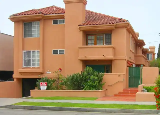 Property at 143 S Hayworth Ave, Los Angeles, CA, 90048, 2 beds, 2 baths, [object Object]
