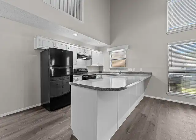Property at Silver Falls Townhomes - 914 Creekside Dr, Longview, TX, 75604, 1 bed, 1.5 baths, [object Object]