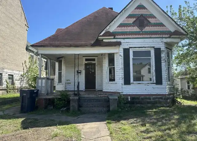 Property at 710 W 2nd St, Webb City, MO, 64870, 3 beds, 1 bath, [object Object]