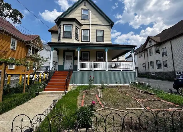Property at 27 Beltran St Unit 2, Malden, MA, 02148, 3 beds, 1 bath, [object Object]